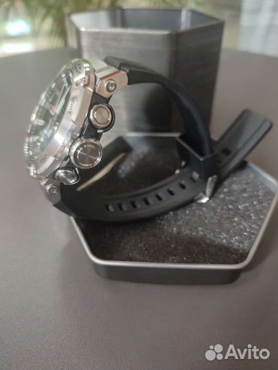 Часы casio g shock gst b200