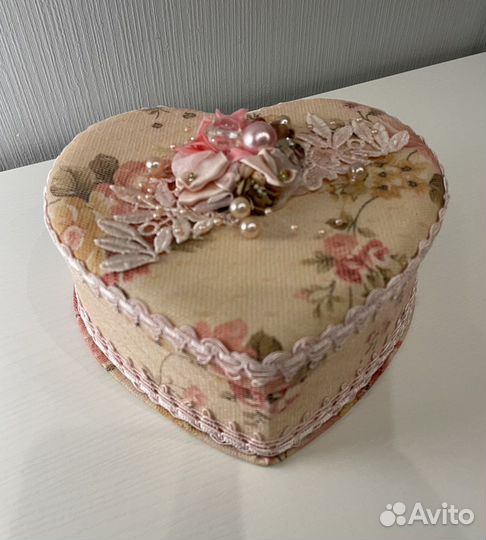 Шкатулка для украшений