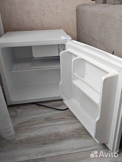 Холодильник новый