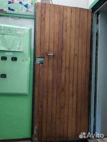 Дверь входная металлическая бу