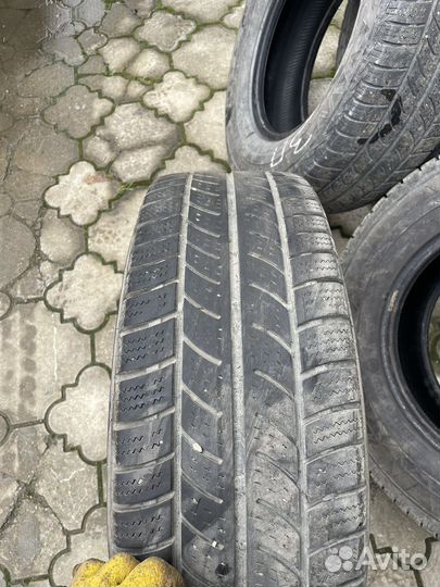 Continental VancoWinter 2 225/70 R15C