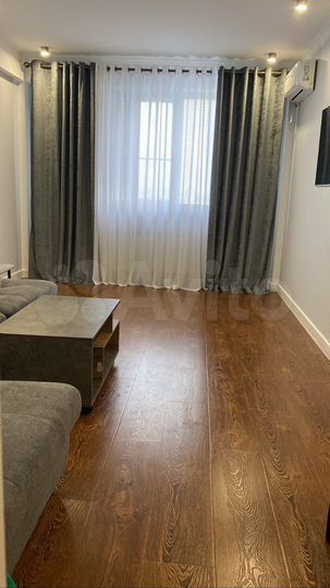 2-к. квартира, 70 м², 5/12 эт.