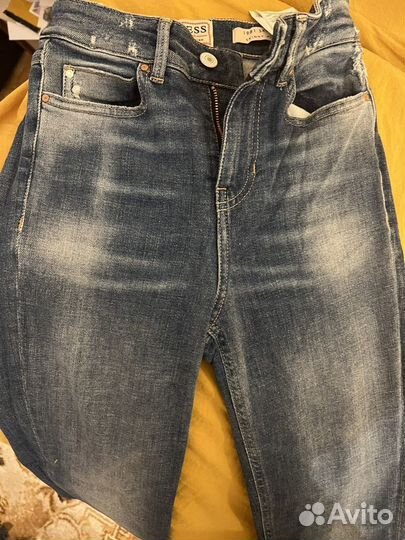 Джинсы levis и Guess