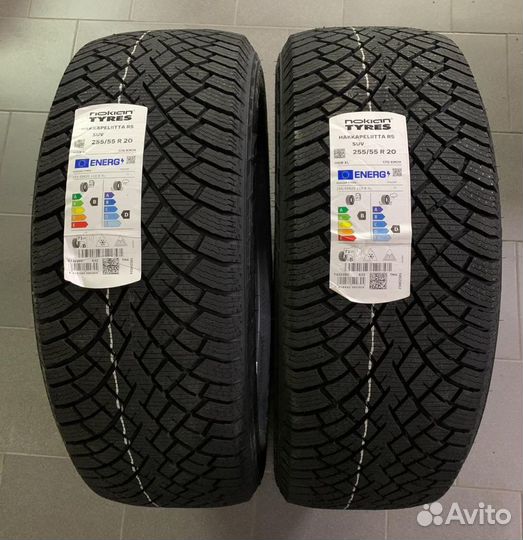 Nokian Tyres Hakkapeliitta R5 SUV 255/55 R20 110R