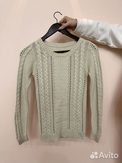 Свитер женский