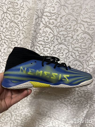 Футбольные бутсы, футзалки Adidas Nemeziz, 39 р