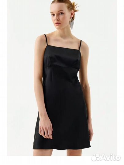 Платье мини черное