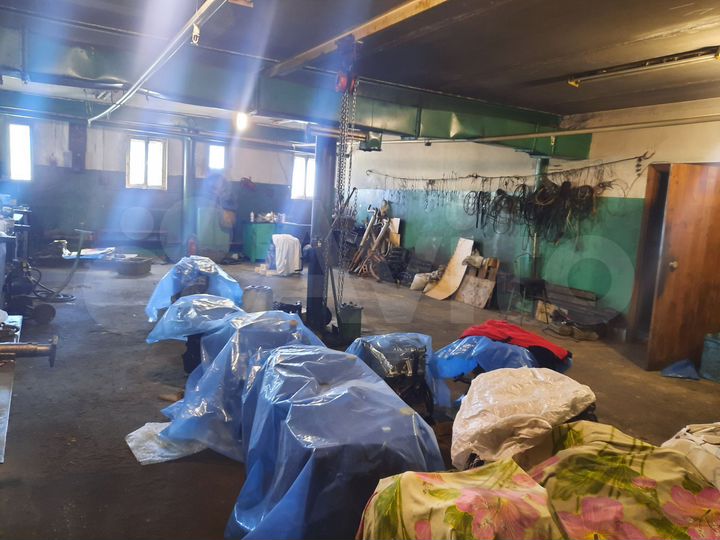 Гараж, > 30 м²