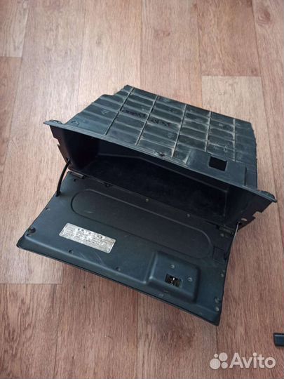 Бардачок Toyota camry sv35