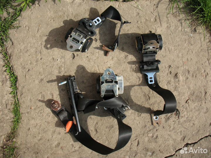 Задний ремень безопасности Ford Fusion