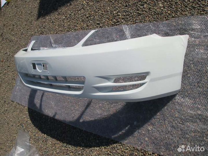 Бампер передний Toyota Corolla Fielder NZE121