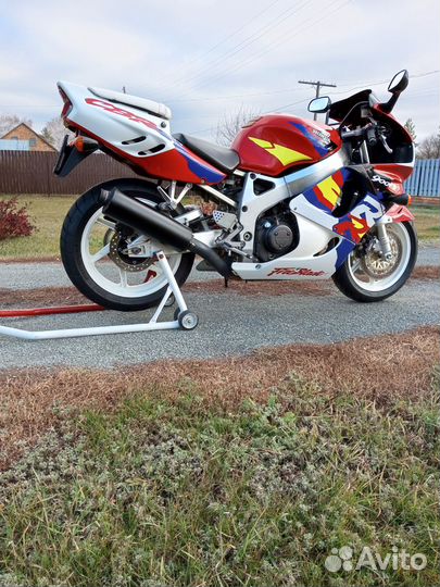 Honda CBR 919 RR