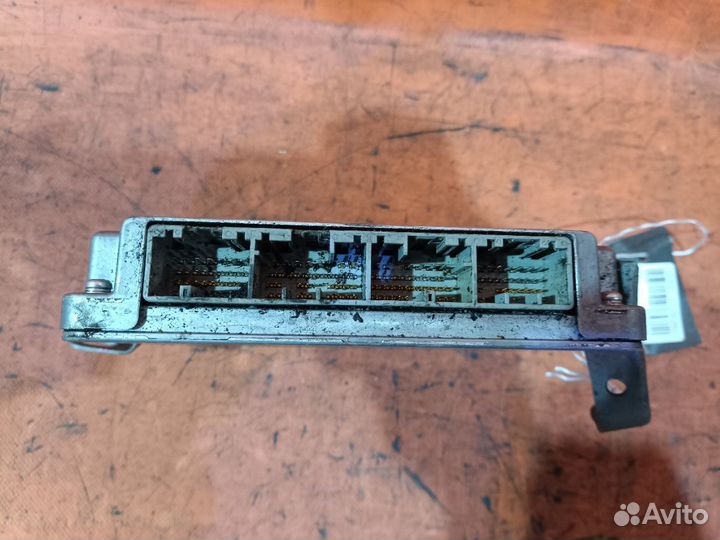 Блок электронный упр-я Lexus Ls600hl UVF46