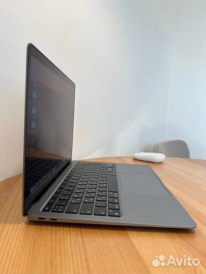 MacBook Air 13 M1 2020 16 GB/1 TB Ростест