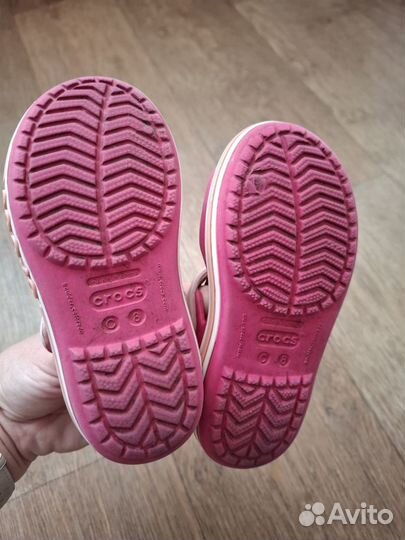 Сандалии Crocs c8 для девочки