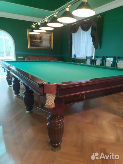Бильярдный стол