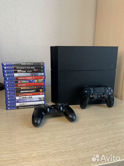 Sony playstation 4 ps4+2 джойстика+игры