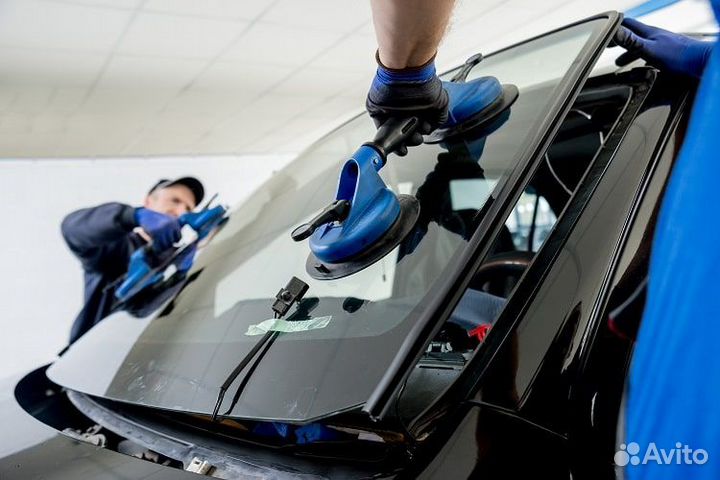 Mitsubishi galant 1996-2003 зеленое, голубая полоса стекла fuyao FYG 5649agnbl-FYG