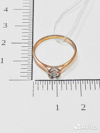 Золотое кольцо с бриллиантом 0р