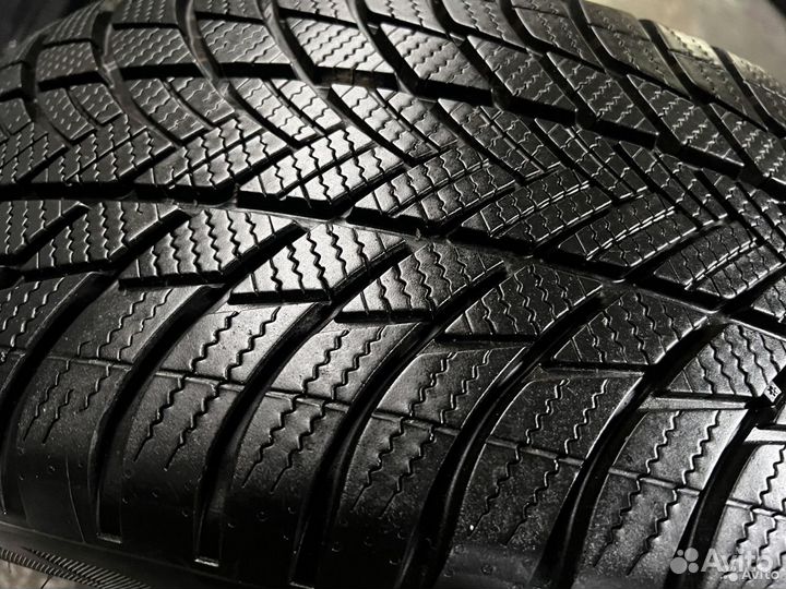 Bridgestone Blizzak LM-001 Evo 225/55 R18