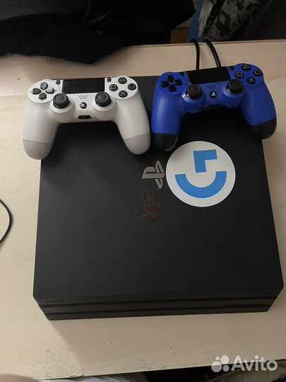Sony PS4 pro 1tb