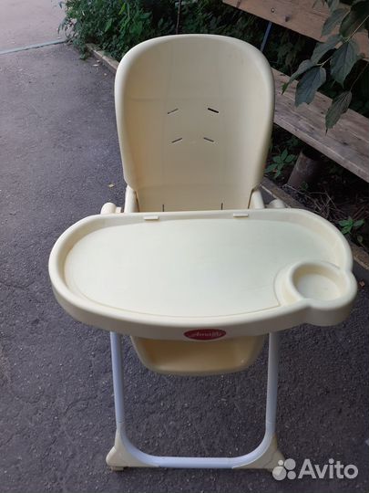 Детский стульчик для кормления