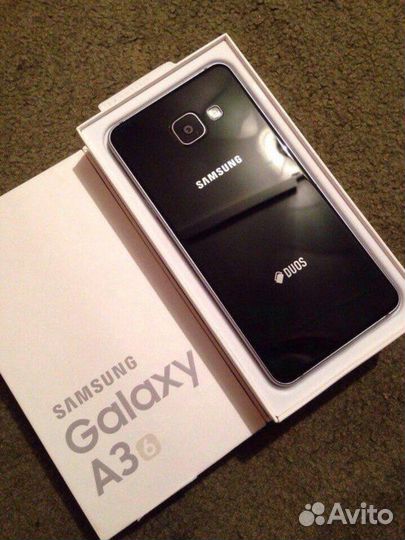 Смартфон Samsung Galaxy A3 (2016) Black