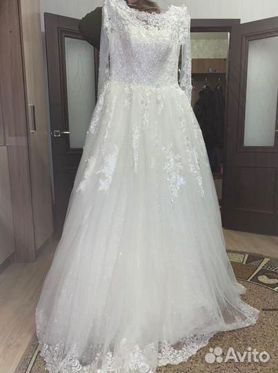 Свадебное платье