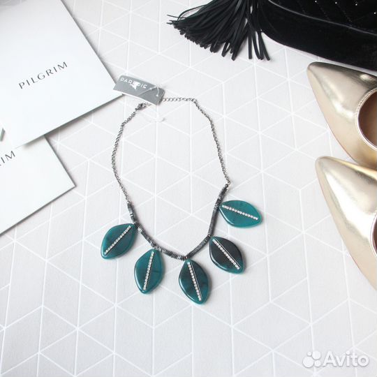 Км Оригинальные украшения на шею Parfois