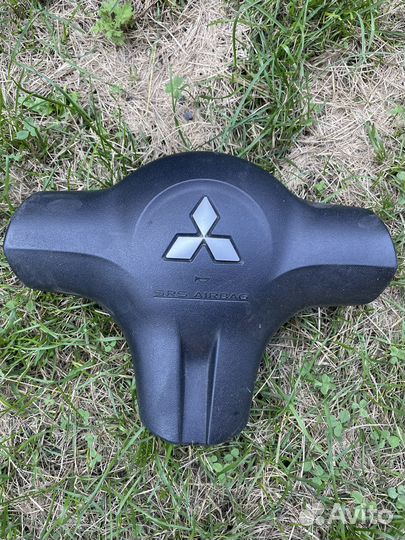 Подушка безопасности водителя Mitsubishi Colt Z3
