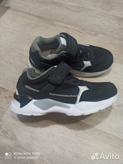 Кроссовки детские