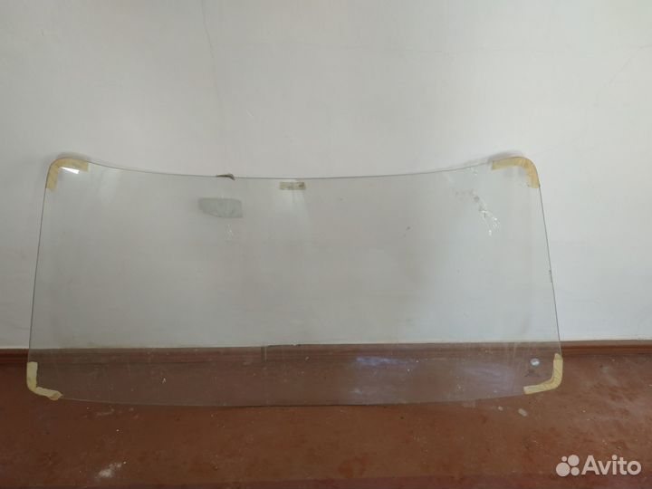 Продам лобовое стекло на иж 2117