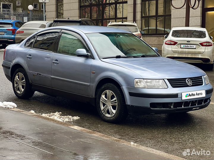 Volkswagen Passat 1.8 AT, 1998, 321 000 км
