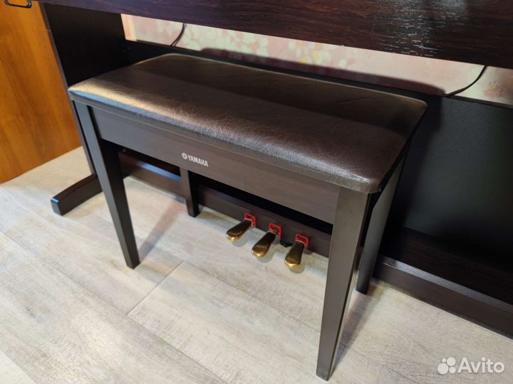 Цифровое пианино Yamaha Arius ydp160