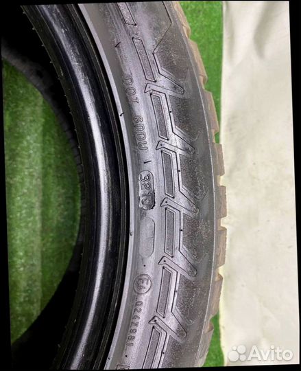 Nokian Tyres Hakkapeliitta 7 SUV 275/40 R20