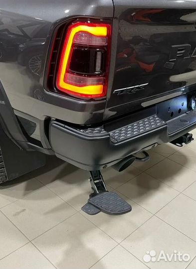 Подножка для Dodge RAM