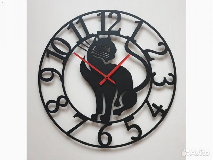 Часы настенные металлические