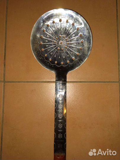 Шумовка из нержавеющей стали