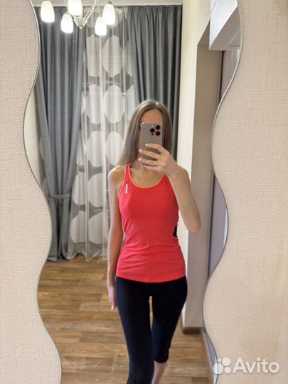 Спортивный костюм (2 топа, футболка, леггинсы)