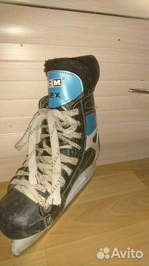 Коньки хоккейные