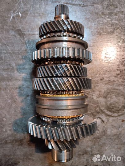 Вторичный вал 14/63 на рено логан