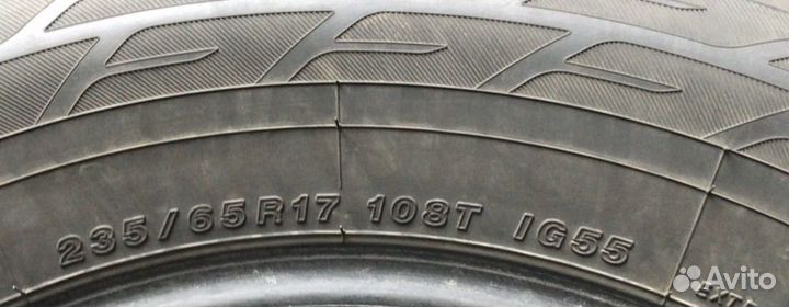 Yokohama Ice Guard Stud IG55 235/65 R17