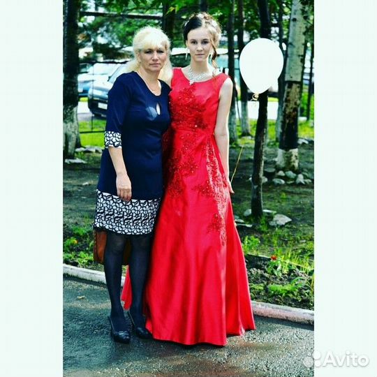 Продам платье