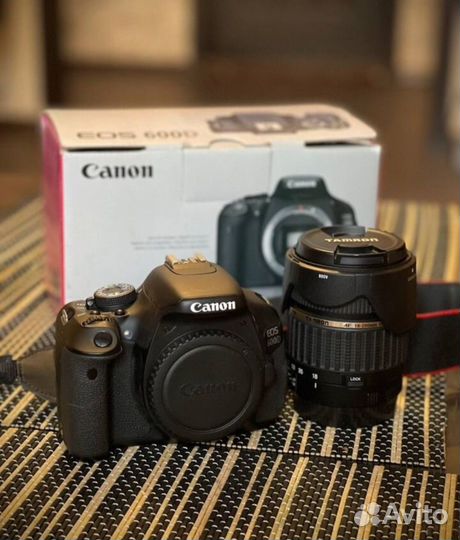 Зеркальный фотоаппарат canon 600d