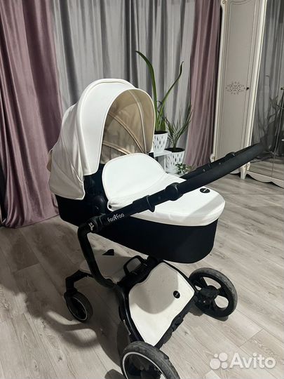 Прогулочная коляска, кроватка, шезлонг, коврик