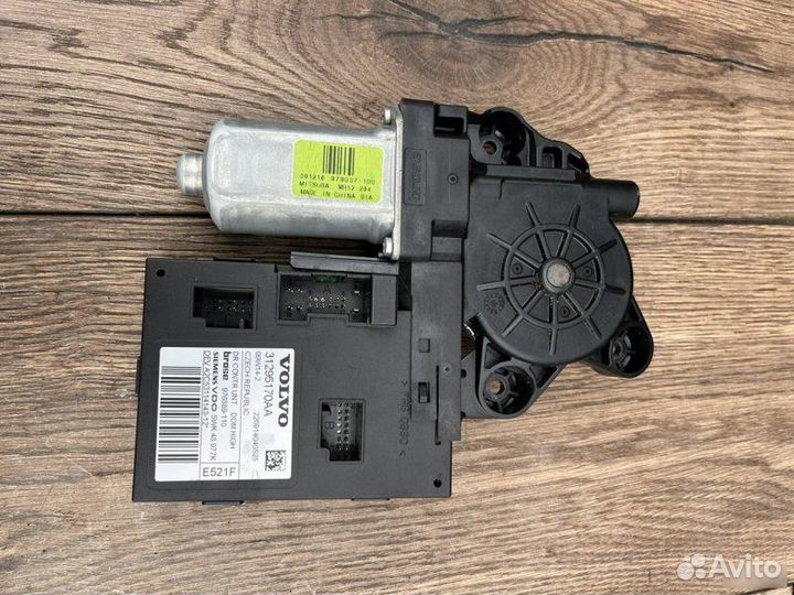 Моторчик стеклоподъемника Volvo S40 2.4