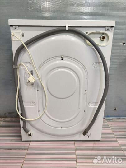 Indesit 4кг 1000 об узкий