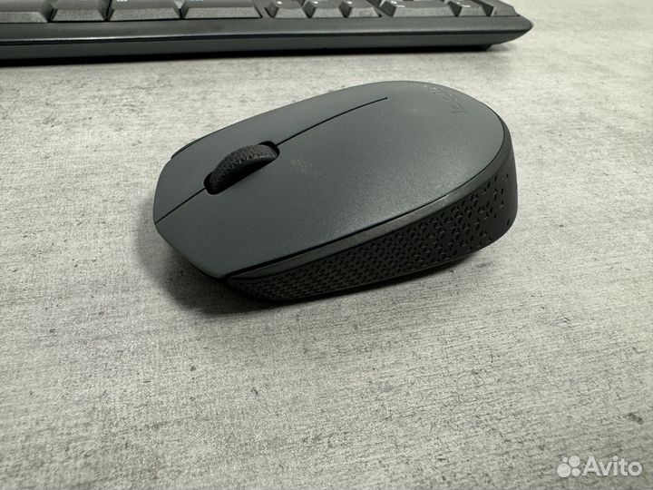 Комплект клавиатура и мышь беспроводные Logitech