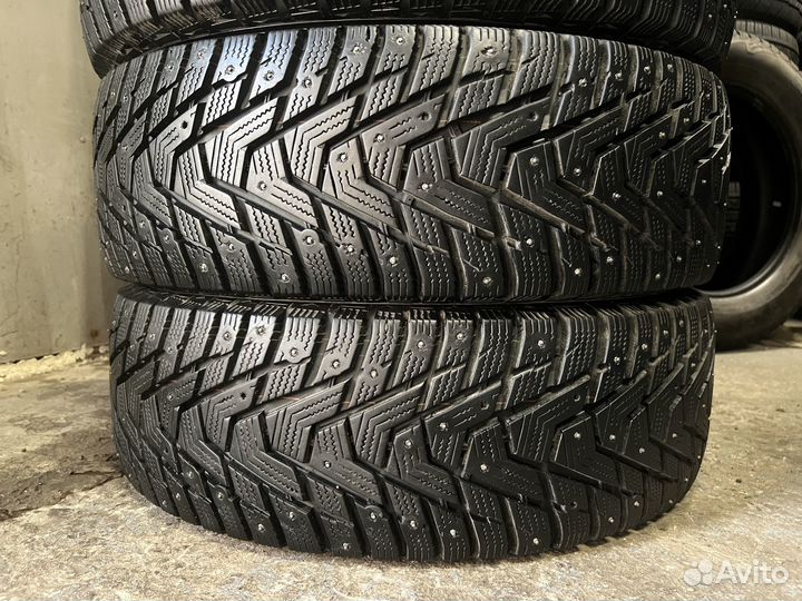 Hankook Winter I'Pike RS2 W429 215/60 R17