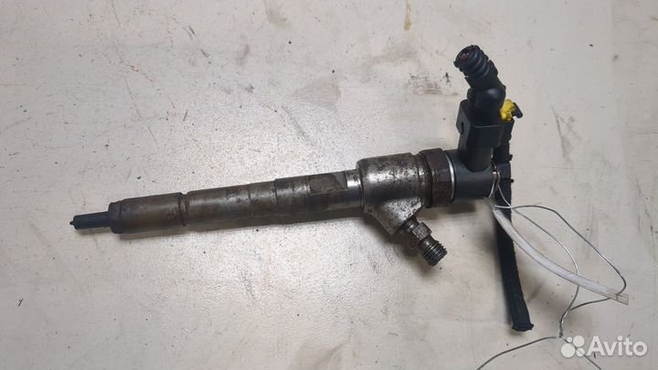 Форсунка топливная Opel Combo, 2006